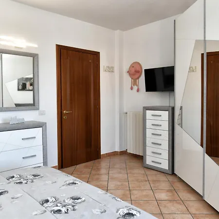 Perla Con Vista Mare شقة أولبيا